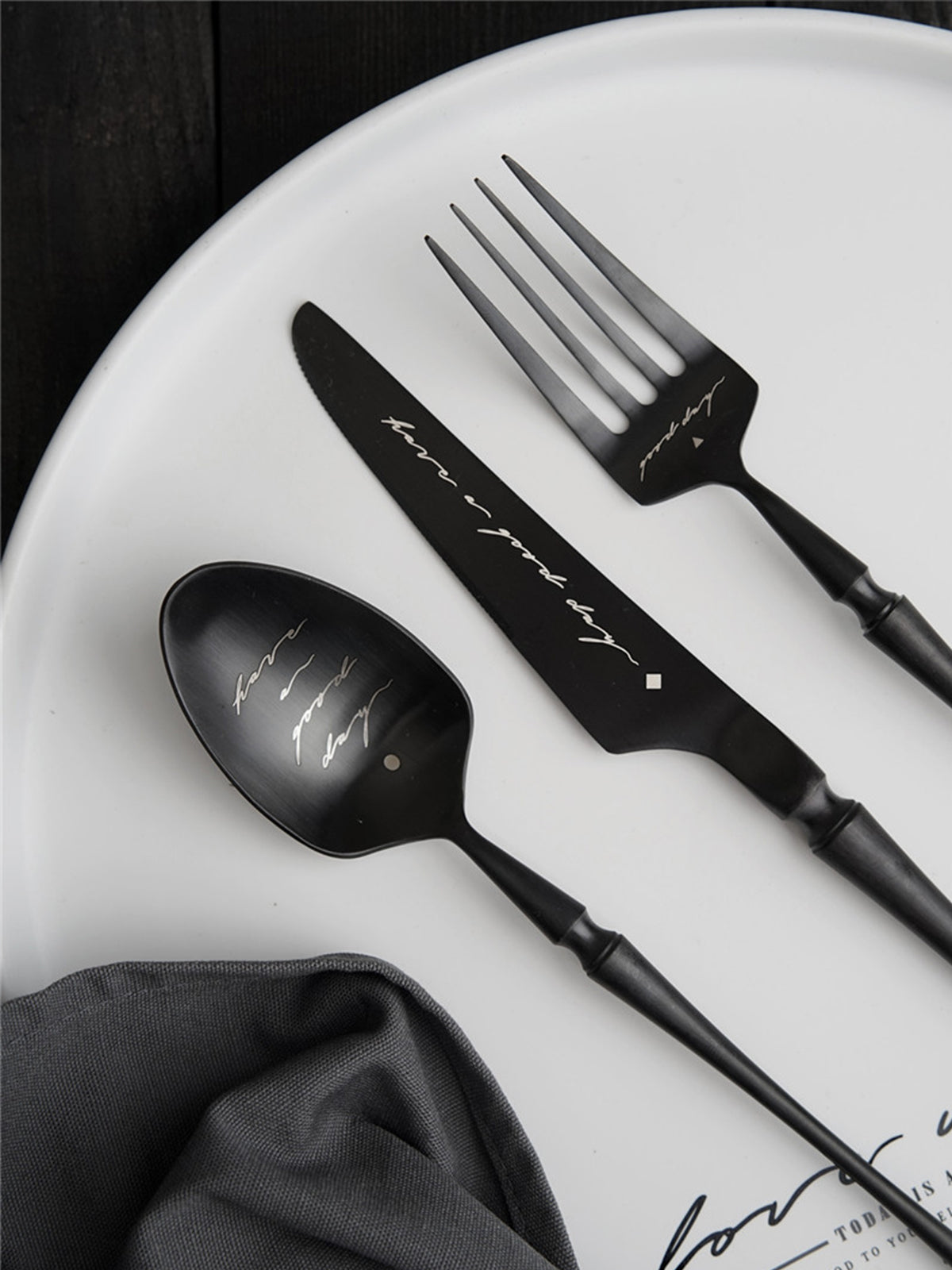 Unique & Beautiful Flatware Set Black Utensils Service For 5 with Dessert Fork,Dessert Spoon, Knife, Spoon, Dinner Fork,Stainless Steel Flatware, 5 Piece Place Setting