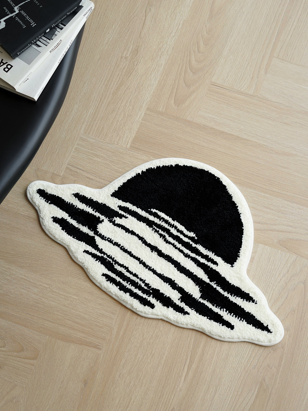 Soft & Comfy Moonlight Shape Tufted Carpet: Plush Fluffy Rug for Aesthetic Home Decor in Living Room & Bedroom