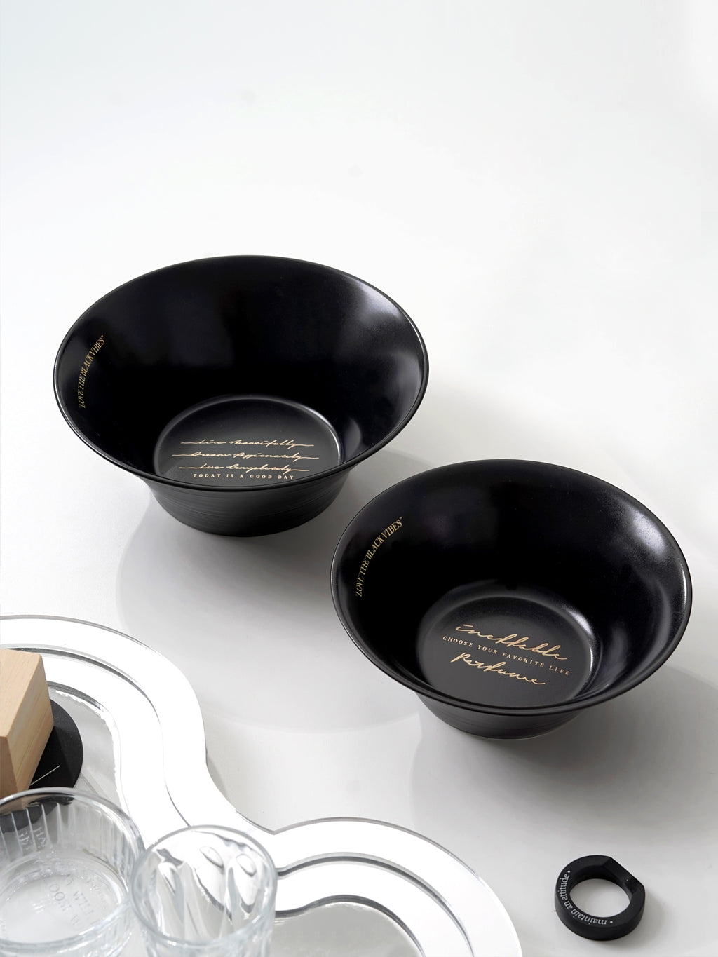 7.7" Premium Ceramic Soup Bowls with Relief Patterns,for Cereal, Soup, Rice, Pasta, Salad, Oatmeal,Breakfast,Stylish Matte Black Ceramic Bowls, Dishwasher and Microwave Safe