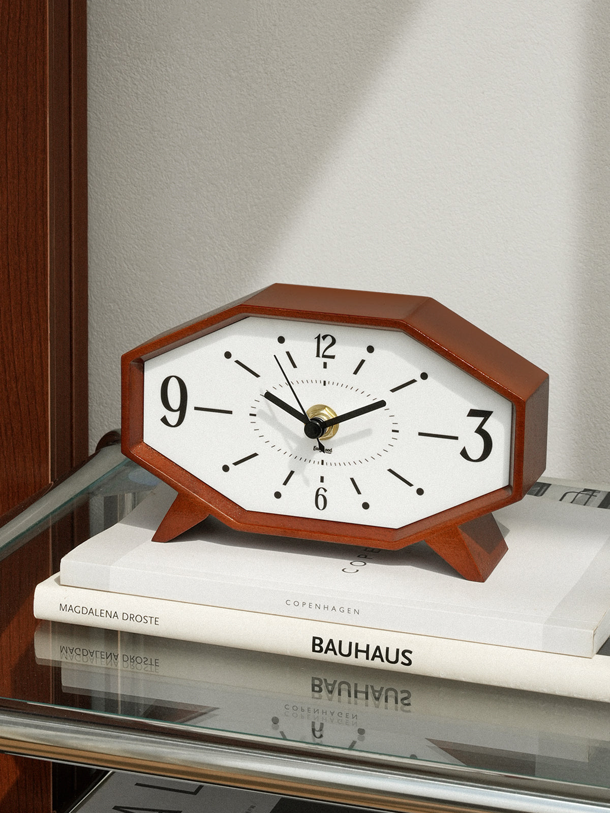 Retro Solid Wood Desktop Clock Vintage-Style Decorative Item for Home Decor