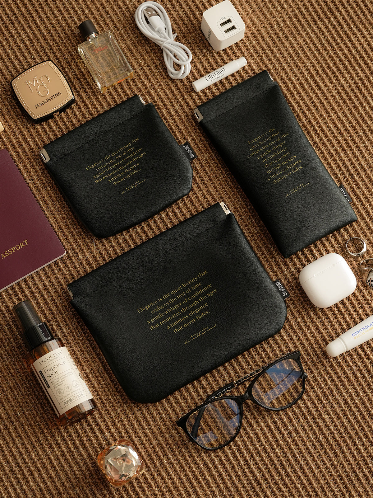 Automatic closure cosmetic organizer bag, travel-friendly, for storing data cables, miscellaneous items, passports, and coins.