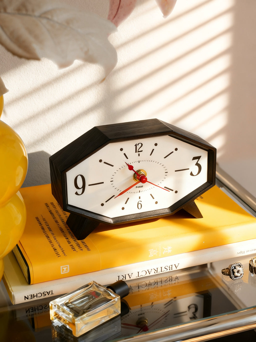 Retro Solid Wood Desktop Clock Vintage-Style Decorative Item for Home Decor