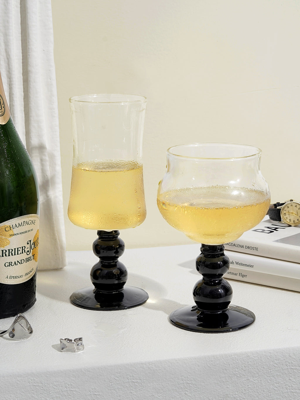 Elegant Stemmed Glass Cup: Heat-Resistant for Coffee, Wine, Milk & Juice 400ml