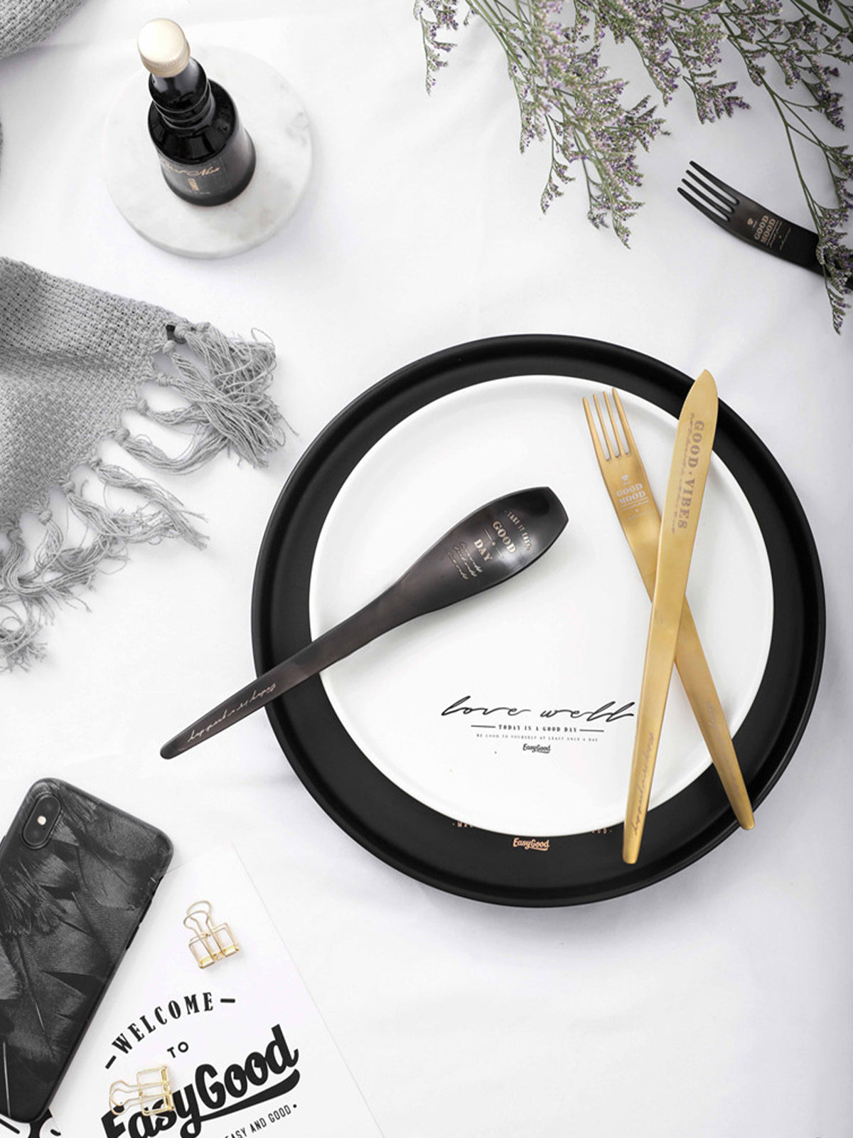 Vintage & Beautiful Flatware Set Black Utensils Service For 5 with Dessert Fork,Dessert Spoon, Knife, Spoon, Dinner Fork，Stainless Steel Flatware, 5 Piece Place Setting