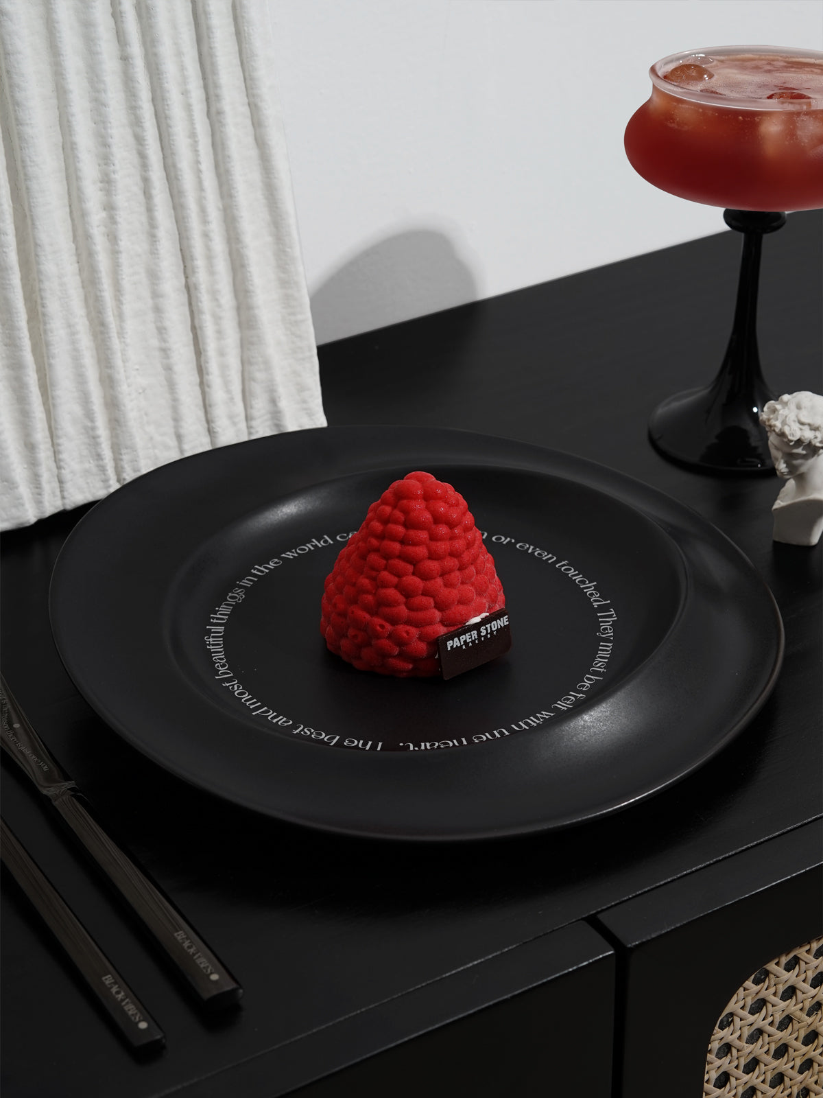 10" Dinner Plates, Premium Glossy Black Ceramic. Suitable for dessert, salad, appetizer, small lunch, breakfast, steak. Dishwasher and microwave safe. Ideal for Michelin-level presentation.