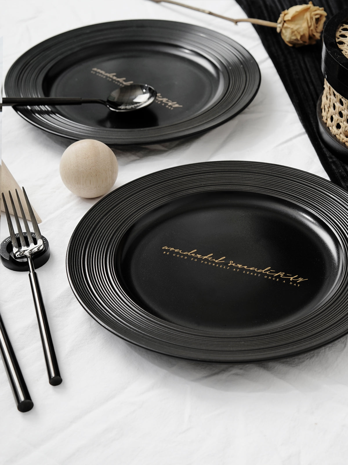 10" Dinner Plates with Relief Patterns, For Dessert, Salad, Appetizer, Small Lunch, Breakfast,Steak,Stylish Matte Black Ceramic Plates, Dishwasher and Microwave Safe