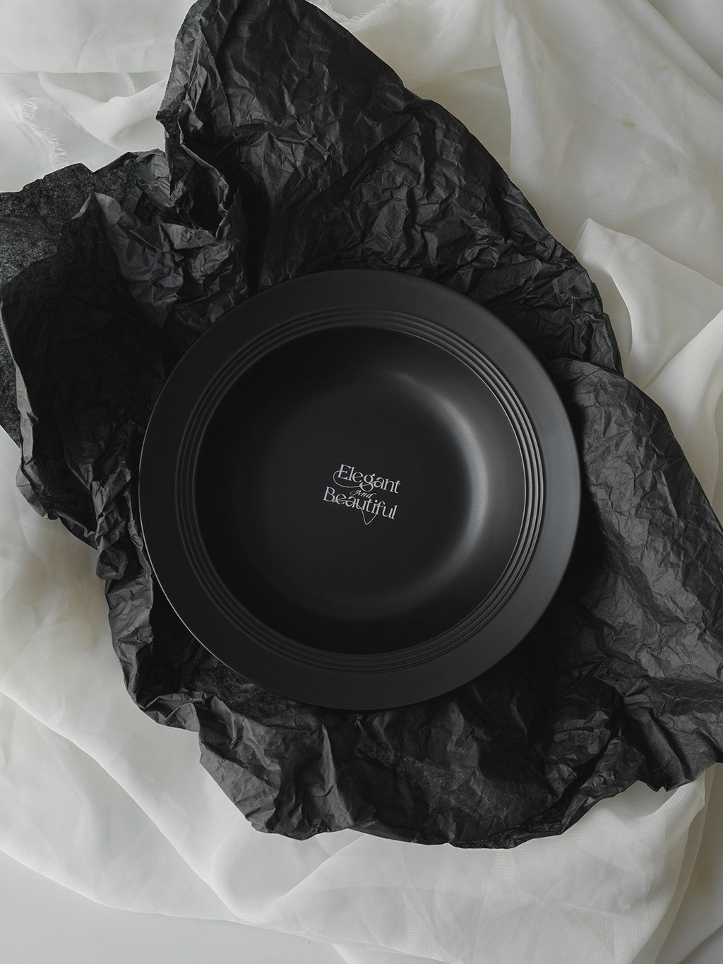 8" Pasta Bowl, Premium Glossy Black Ceramic. Suitable for dessert, salad, breakfast, cereal, and soup. Dishwasher and microwave safe.Ideal for Michelin-level presentation.