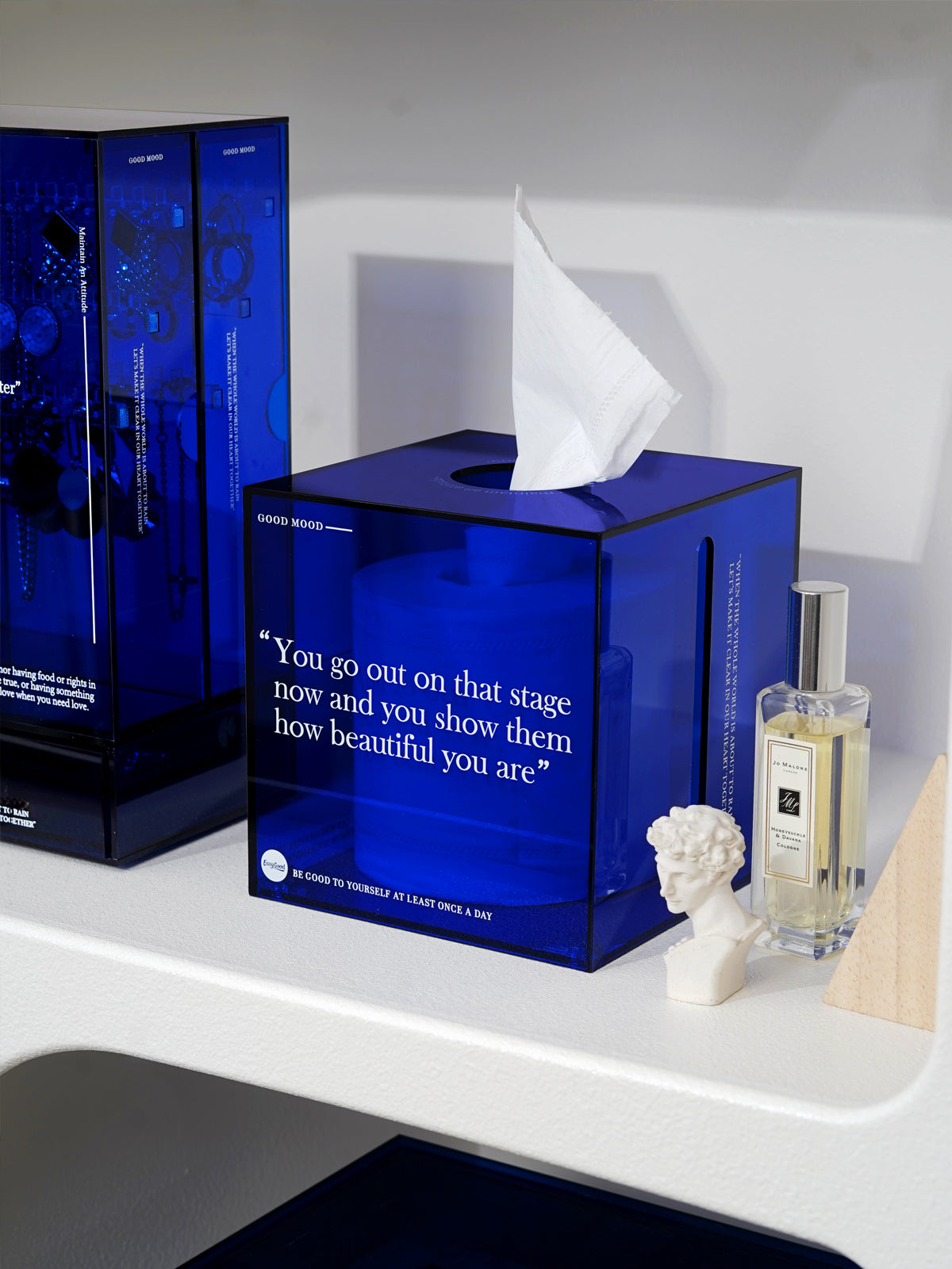 Acrylic Tissue Box Holder, Square Dispenser for Facial Tissues. Perfect for Bathrooms, Desks, Countertops, Vanities, Bedrooms, and Nightstands