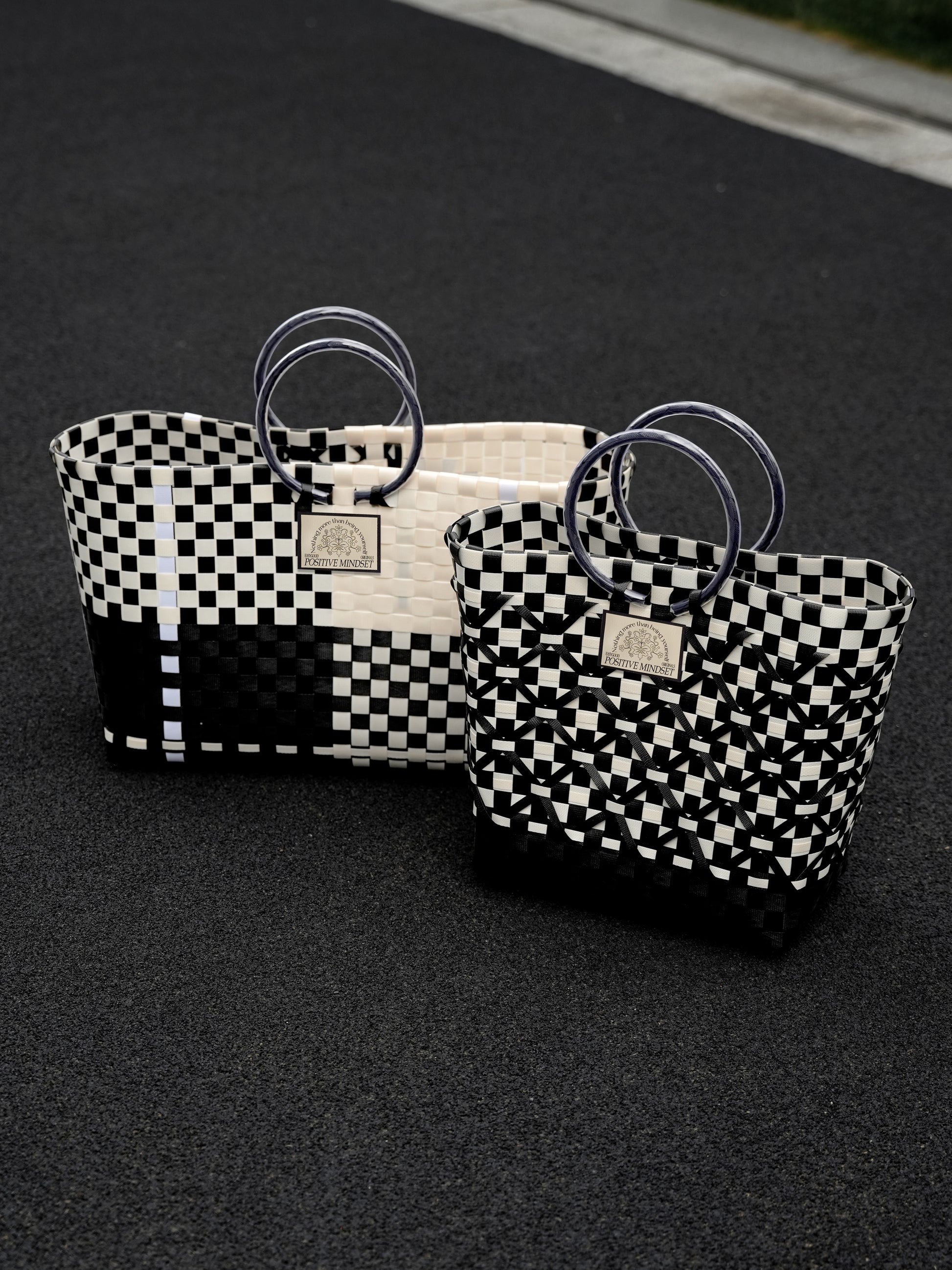 Handwoven Acrylic Tote Basket，Perfect for Market & Beach