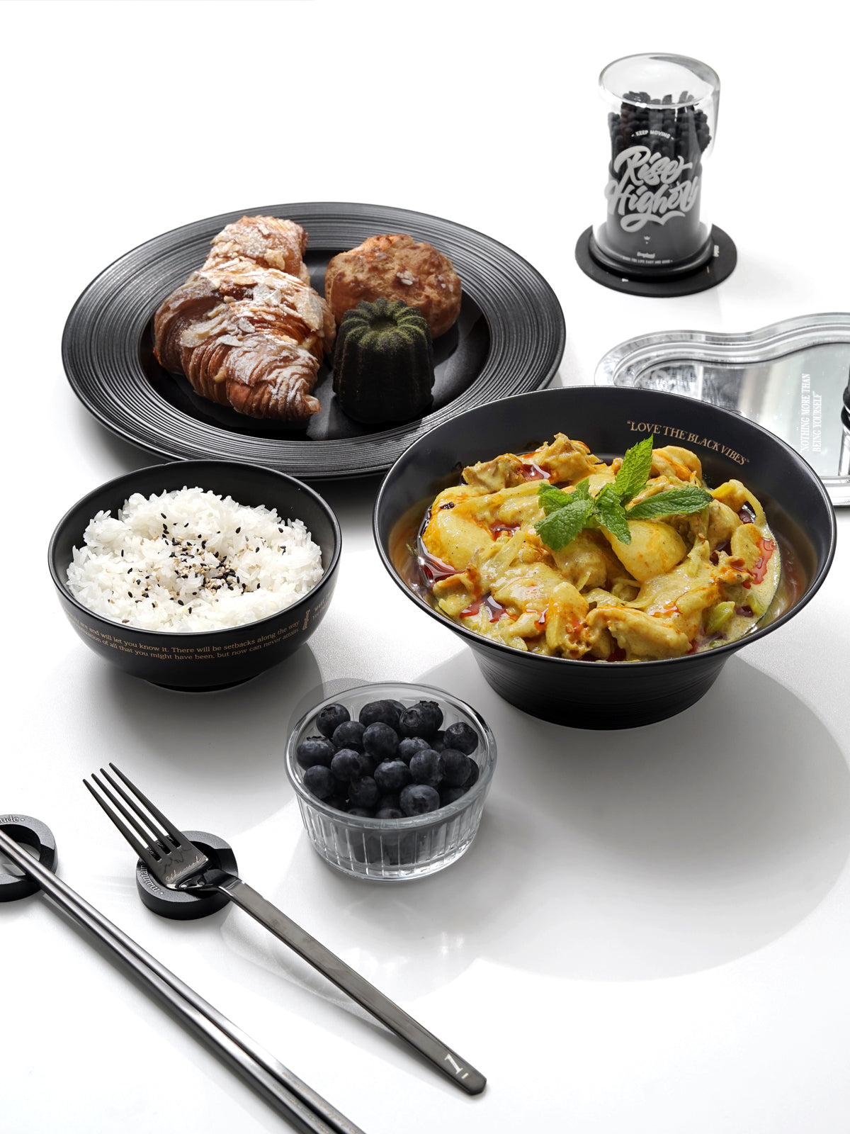 6.6" Premium Ceramic Soup Bowls with Relief Patterns, for Cereal, Soup, Rice, Pasta, Salad, Oatmeal,Stylish Matte Black Ceramic Bowls, Dishwasher and Microwave Safe