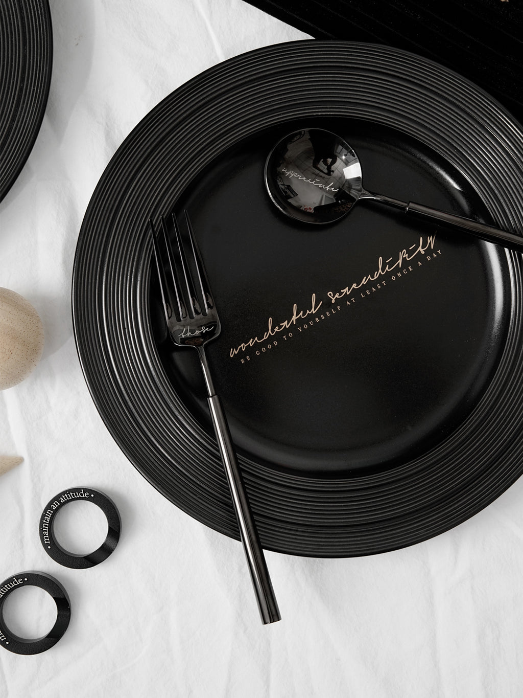 Premium & Unique Flatware Set - Black Polished Stainless Steel Utensils Service For 3, with Dinner Knife, Dinner Spoon, Dinner Fork, 3 Piece Place Setting