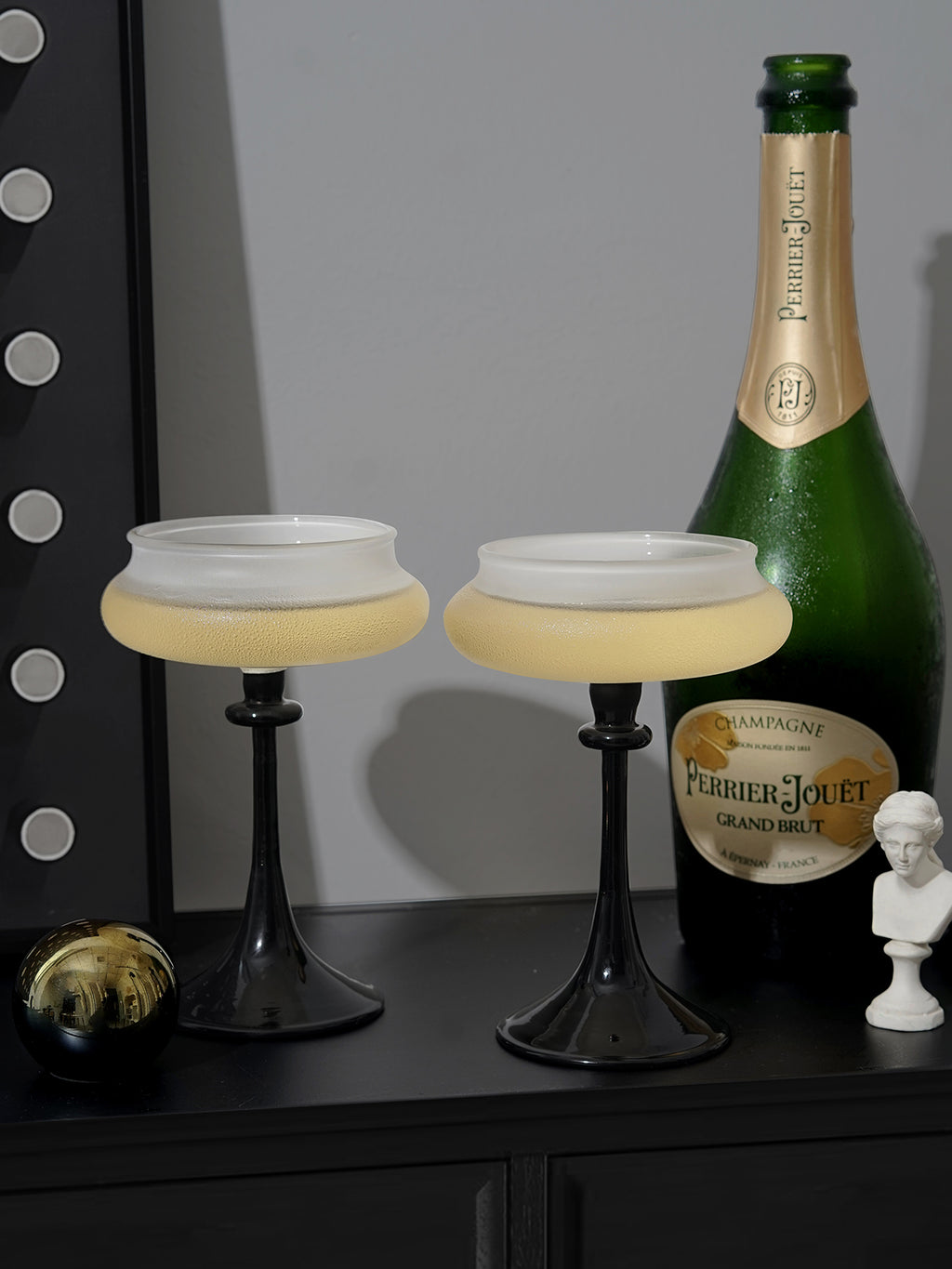 Wine Glasses- Clear Red/White,Long Stem Wine Glasses for Party, Wedding and Home，Champagne&water 200ml
