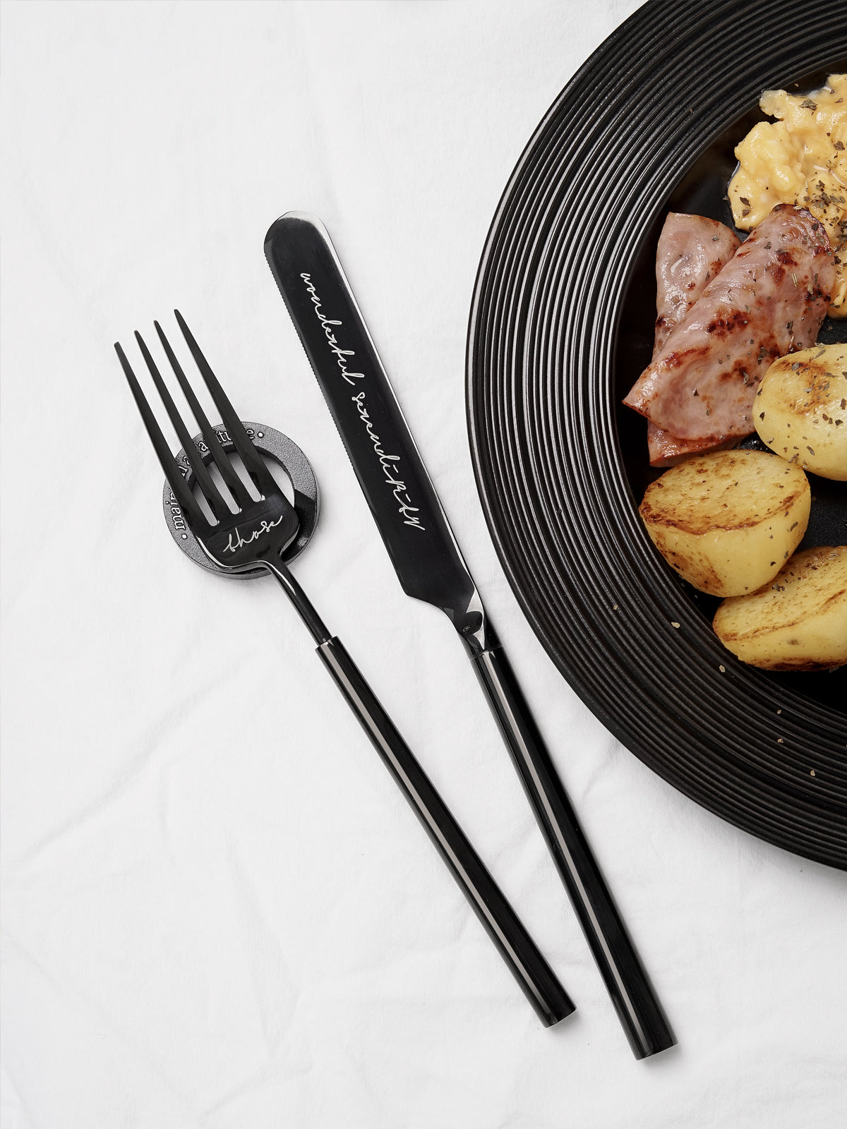 Premium & Unique Flatware Set - Black Polished Stainless Steel Utensils Service For 3, with Dinner Knife, Dinner Spoon, Dinner Fork, 3 Piece Place Setting